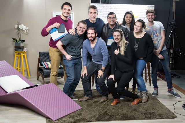 Programa PhotosTV faz a&ccedil;&atilde;o com m&oacute;veis Mac