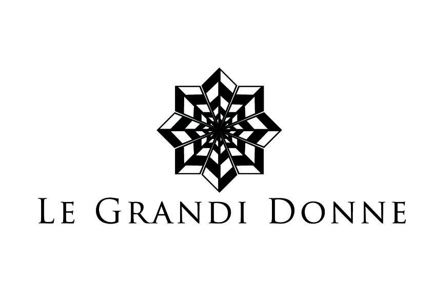 Mac lan&ccedil;a cole&ccedil;&atilde;o de chaises na Design Weekend